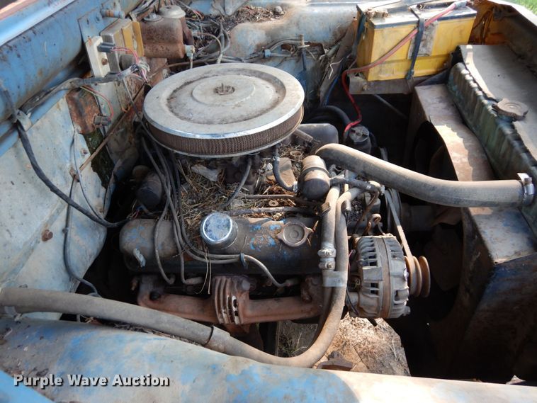 image for item DS1366 1973 Dodge D600  grain truck