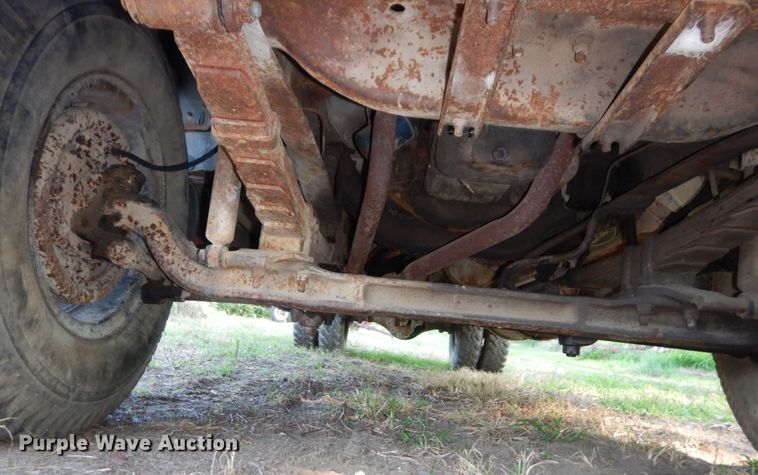 image for item DS1366 1973 Dodge D600  grain truck