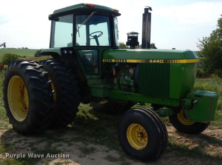 image for item DS1369 John Deere 4440  tractor