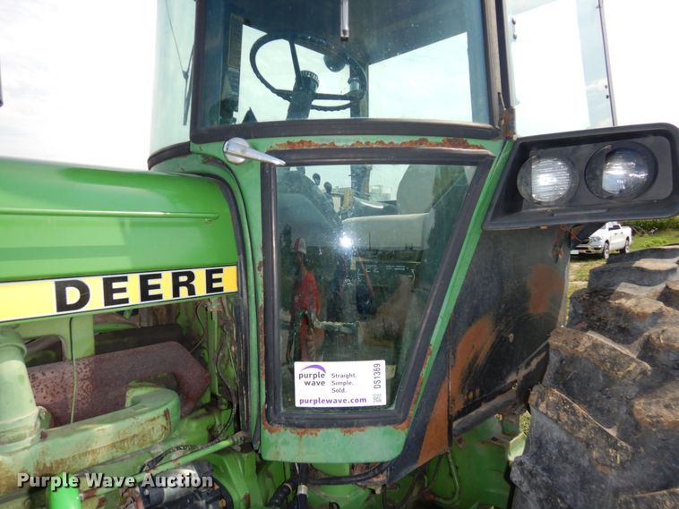 image for item DS1369 John Deere 4440  tractor