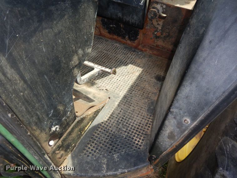 image for item DS1369 John Deere 4440  tractor