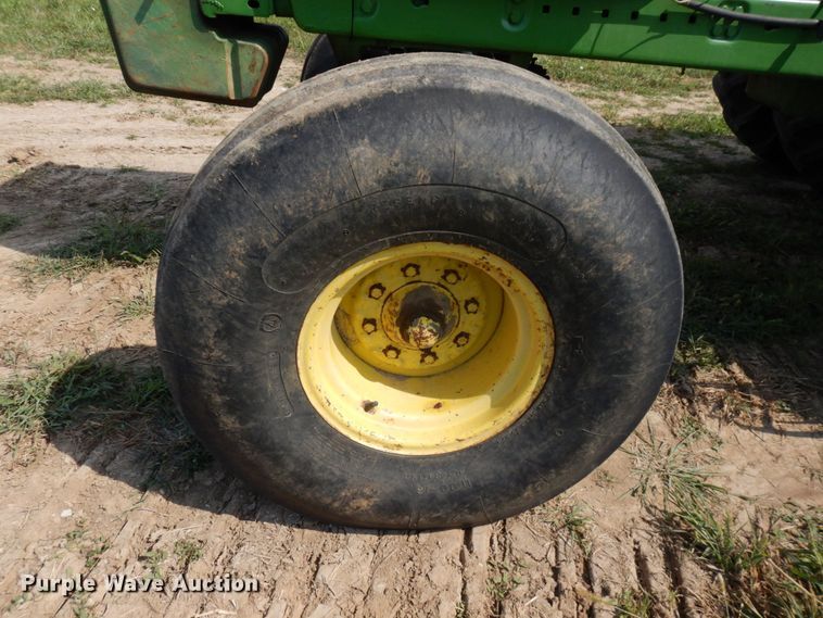 image for item DS1369 John Deere 4440  tractor