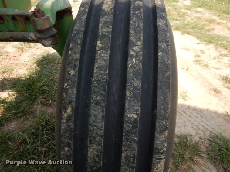 image for item DS1369 John Deere 4440  tractor