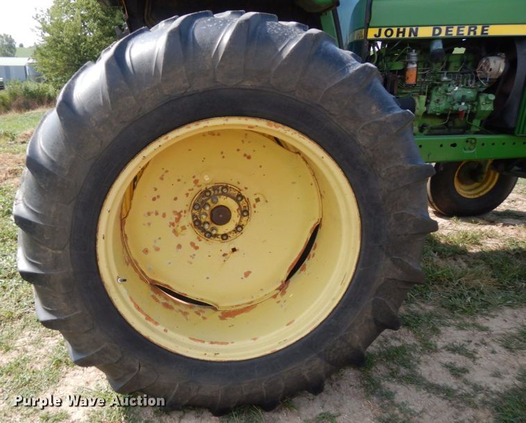 image for item DS1369 John Deere 4440  tractor