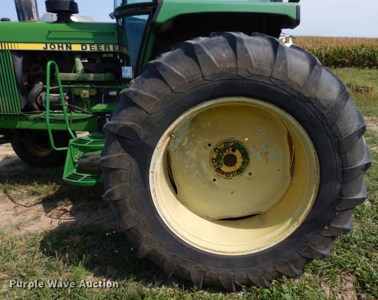 image for item DS1369 John Deere 4440  tractor