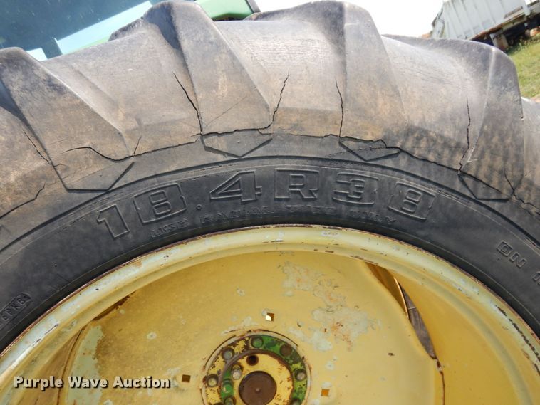 image for item DS1369 John Deere 4440  tractor