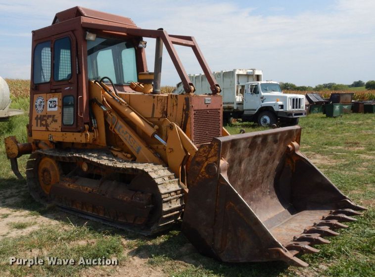 image for item DS1370 1990 Case 1155E  track loader