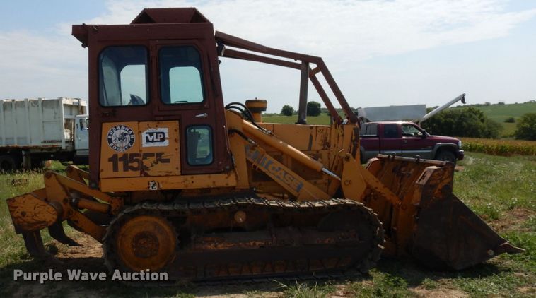 image for item DS1370 1990 Case 1155E  track loader