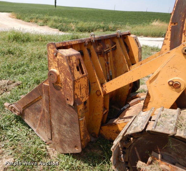 image for item DS1370 1990 Case 1155E  track loader