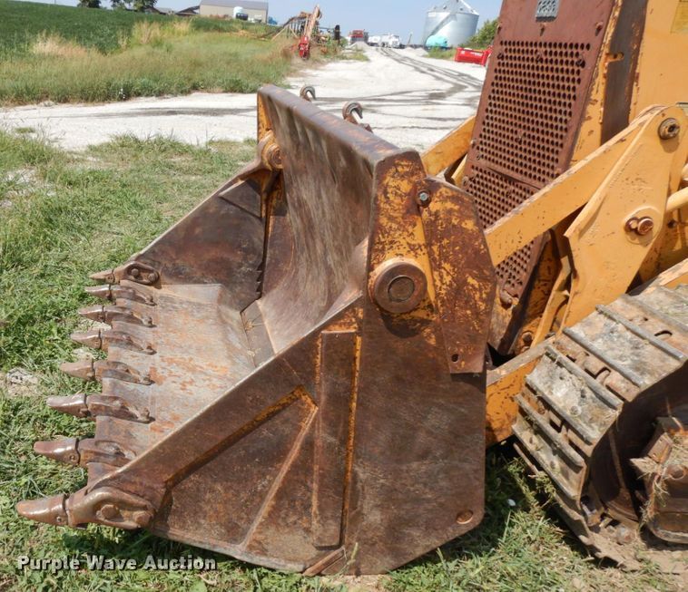 image for item DS1370 1990 Case 1155E  track loader