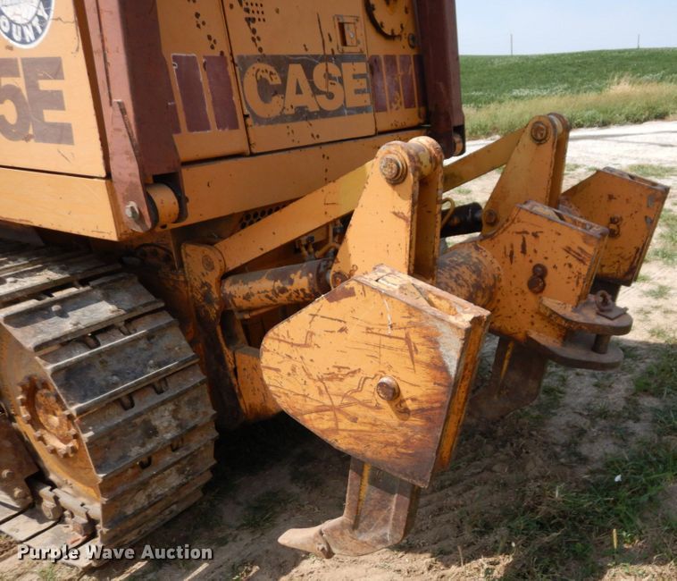 image for item DS1370 1990 Case 1155E  track loader