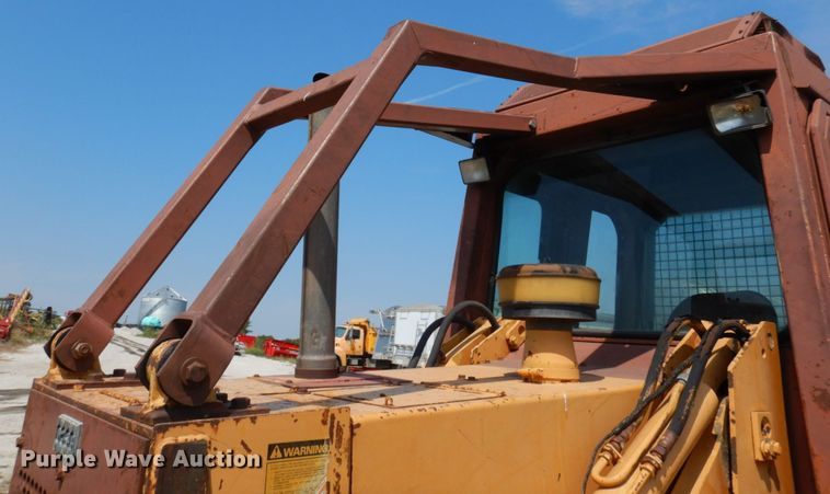 image for item DS1370 1990 Case 1155E  track loader