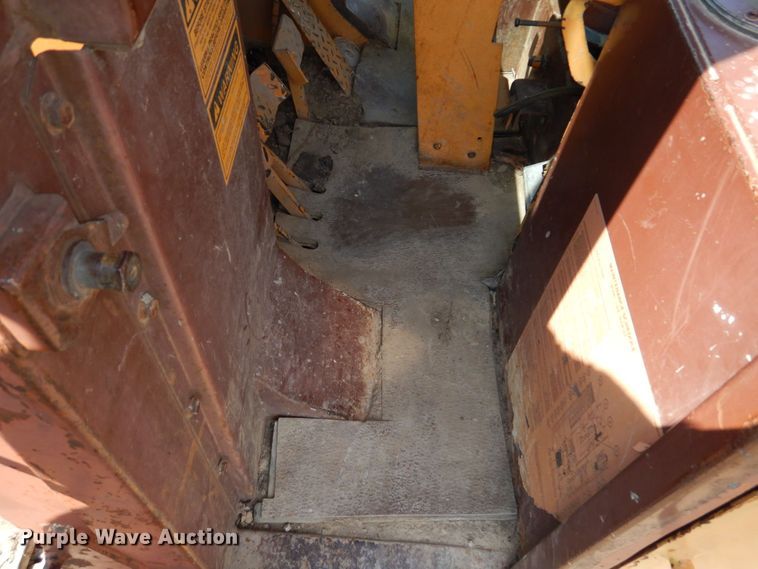 image for item DS1370 1990 Case 1155E  track loader