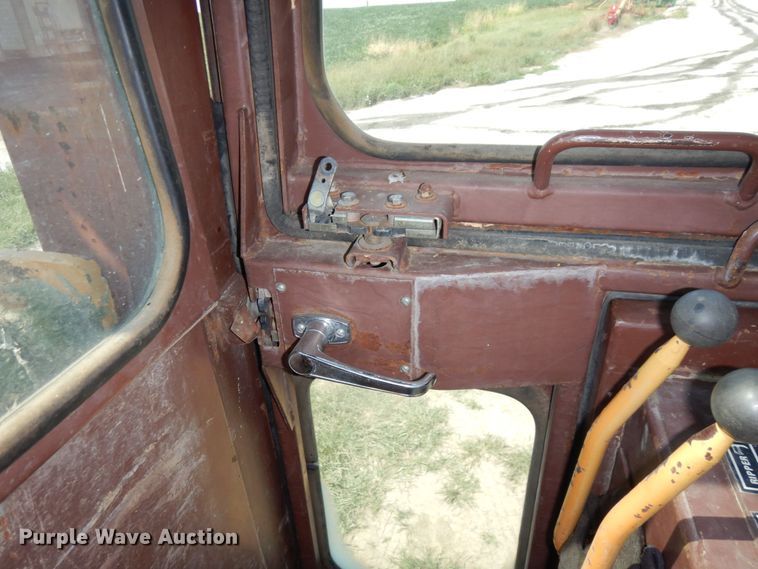 image for item DS1370 1990 Case 1155E  track loader