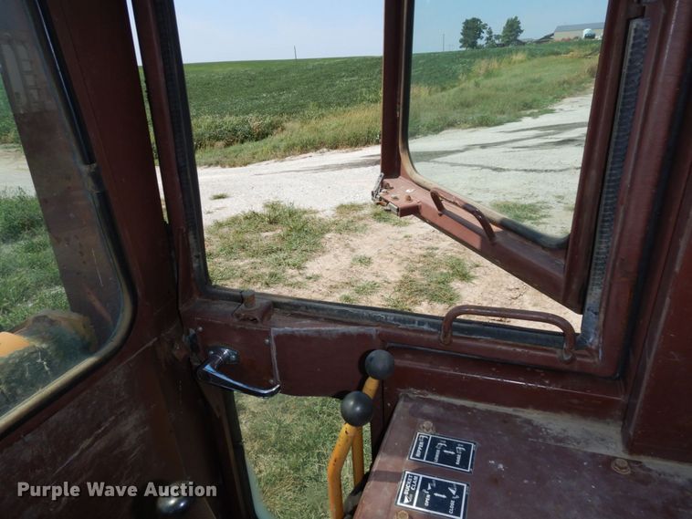 image for item DS1370 1990 Case 1155E  track loader