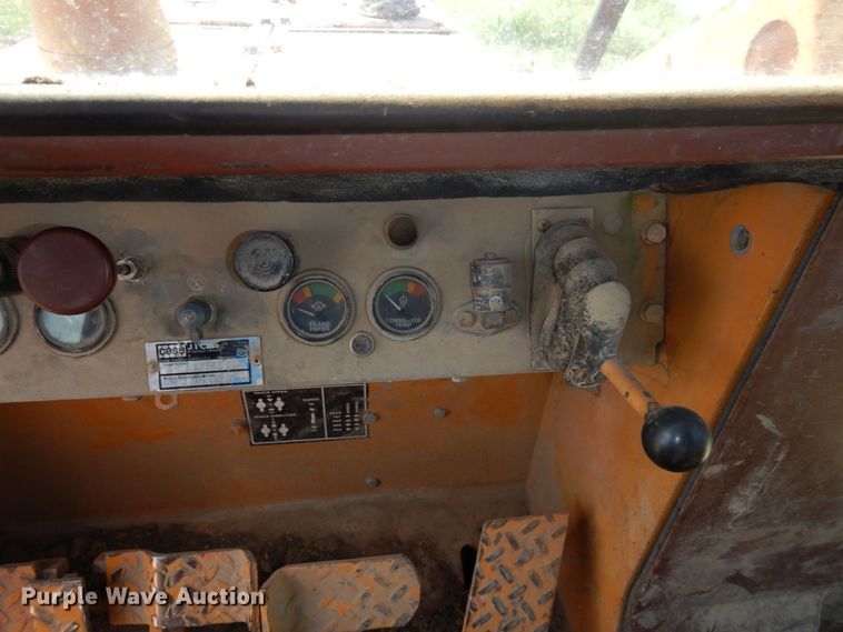 image for item DS1370 1990 Case 1155E  track loader