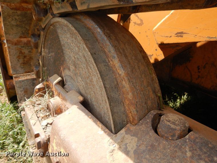 image for item DS1370 1990 Case 1155E  track loader