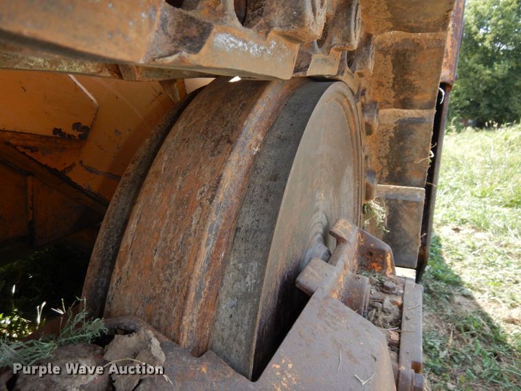 image for item DS1370 1990 Case 1155E  track loader