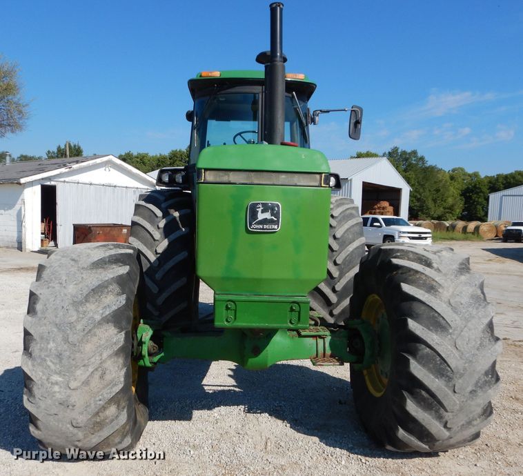 image for item DS6256 1984 John Deere 4650  MFWD tractor
