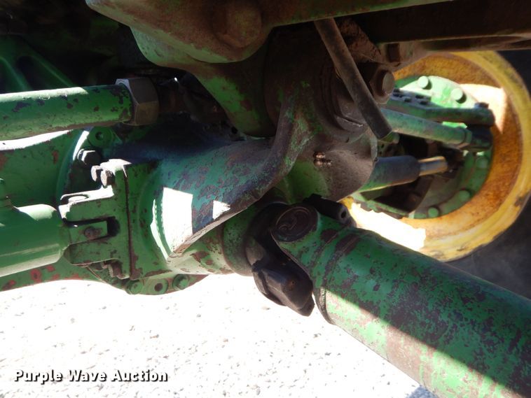 image for item DS6256 1984 John Deere 4650  MFWD tractor