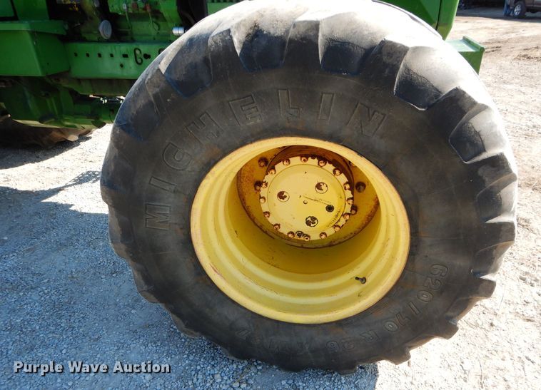 image for item DS6256 1984 John Deere 4650  MFWD tractor