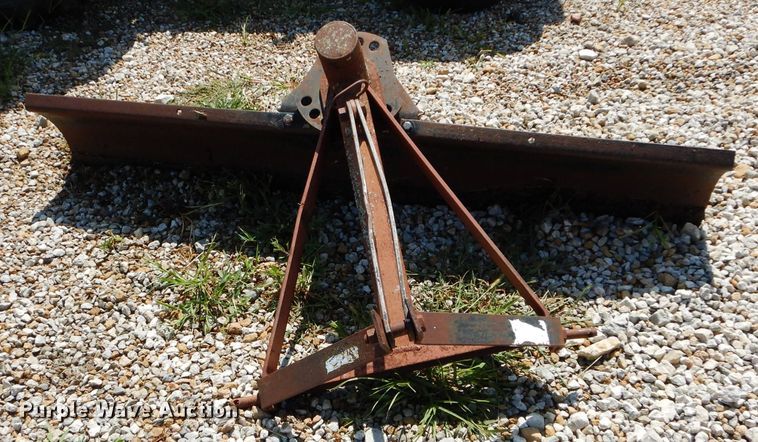 image for item DS6259 1968 John Deere 1020  tractor