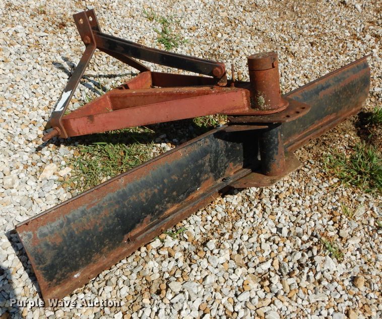 image for item DS6259 1968 John Deere 1020  tractor