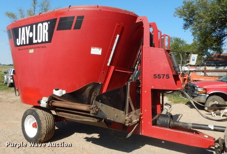 image for item HF9357 Jay-Lor 5575  vertical feed mixer