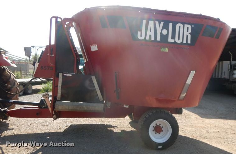 image for item HF9357 Jay-Lor 5575  vertical feed mixer