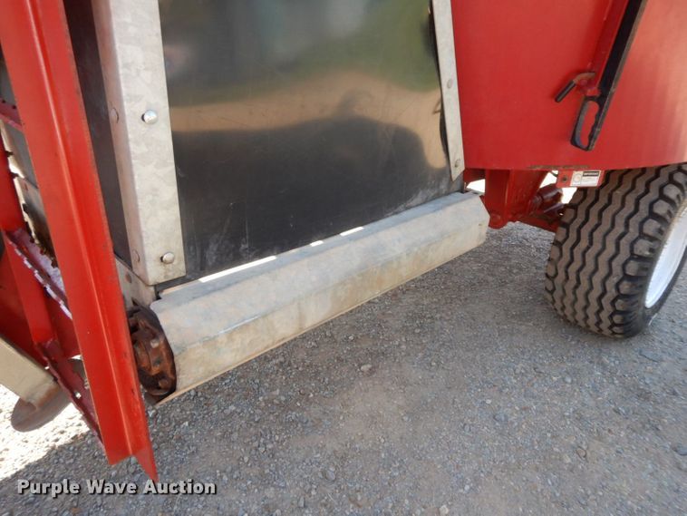 image for item HF9357 Jay-Lor 5575  vertical feed mixer