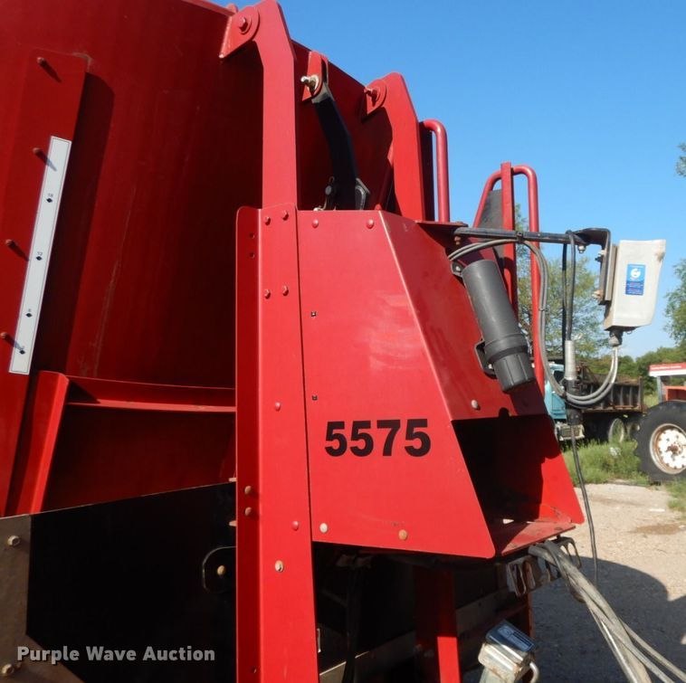 image for item HF9357 Jay-Lor 5575  vertical feed mixer