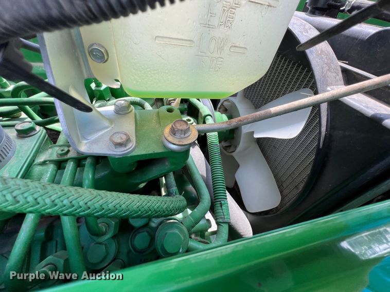 image for item IA9011 2008 John Deere 3005  tractor