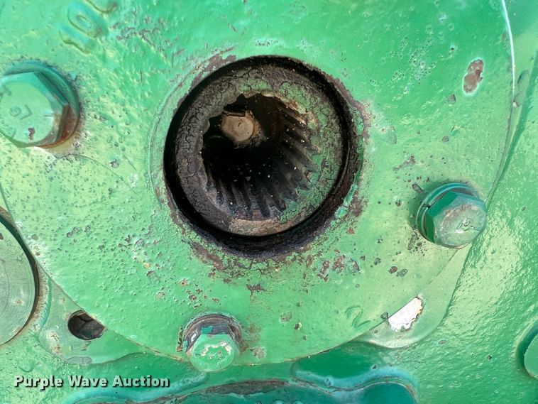 image for item IA9024 Oliver 1800  tractor