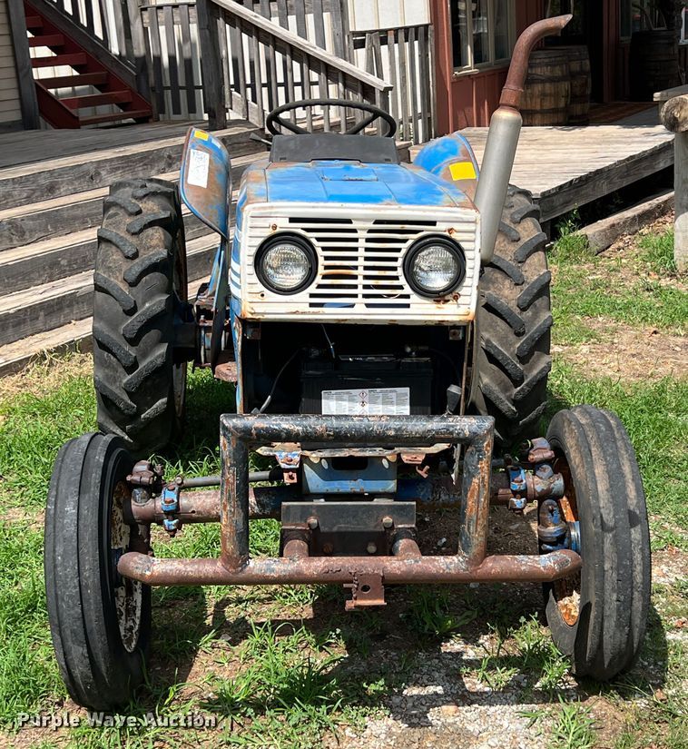 image for item IA9035 Long 1596  tractor