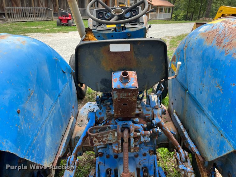 image for item IA9035 Long 1596  tractor