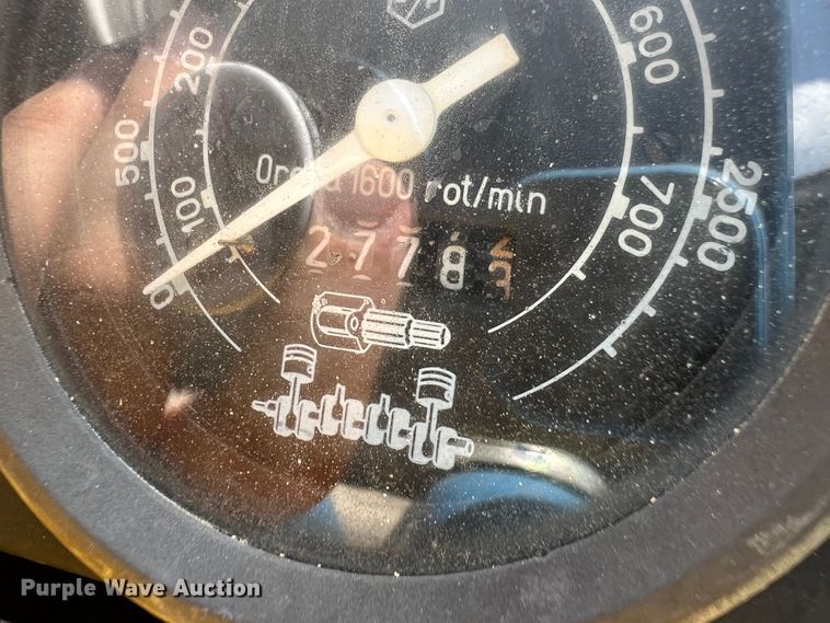 image for item IA9035 Long 1596  tractor