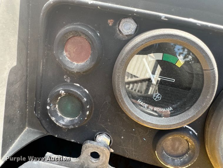 image for item IA9035 Long 1596  tractor