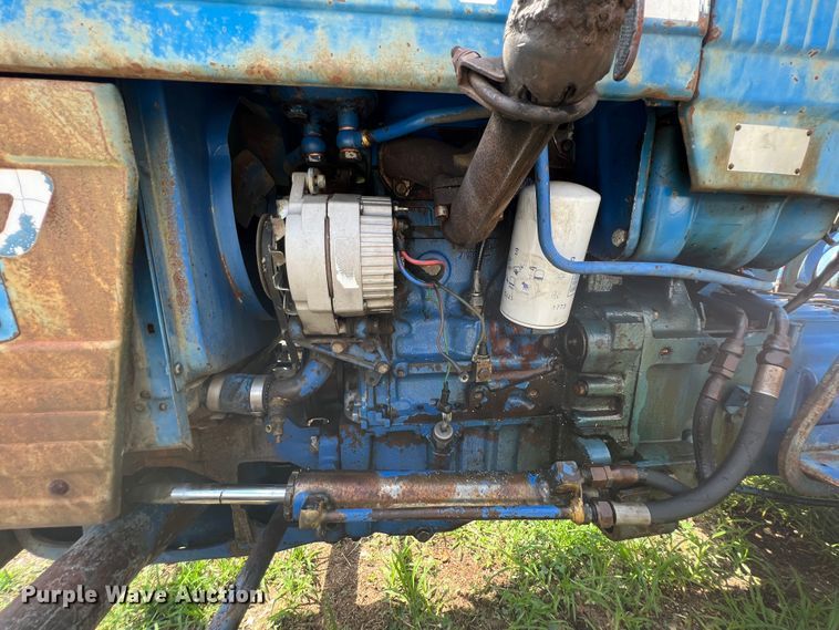 image for item IA9035 Long 1596  tractor