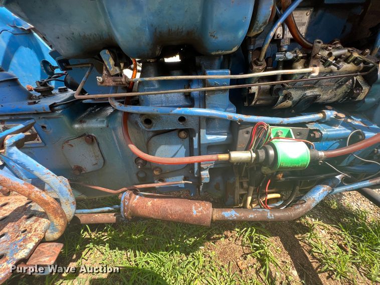 image for item IA9035 Long 1596  tractor