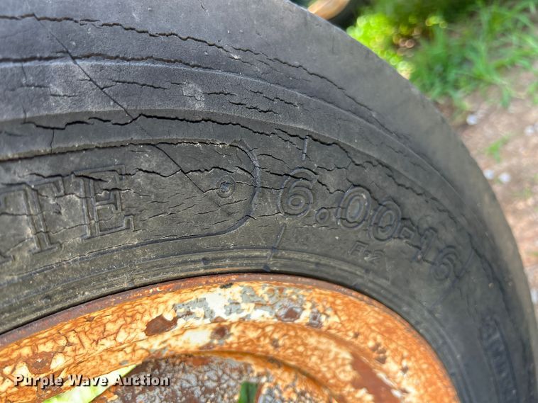 image for item IA9035 Long 1596  tractor