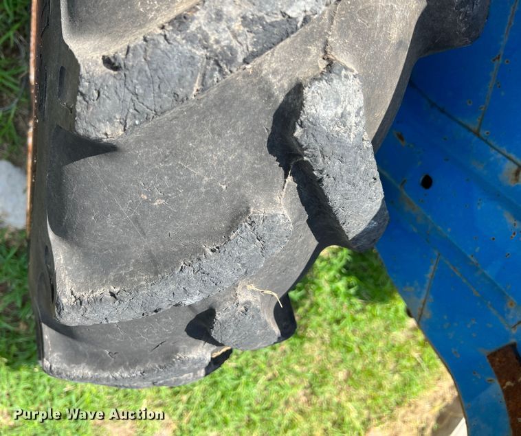 image for item IA9035 Long 1596  tractor