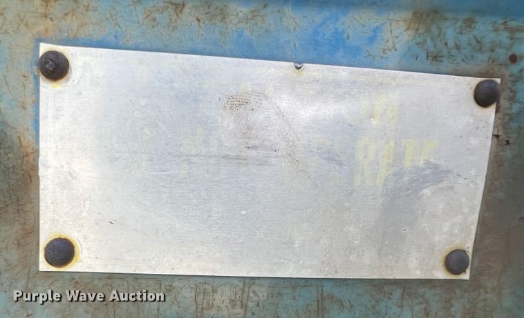 image for item IA9035 Long 1596  tractor