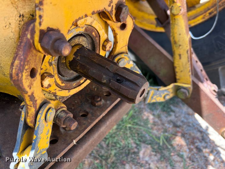 image for item IA9037 Massey Ferguson MF34  tractor