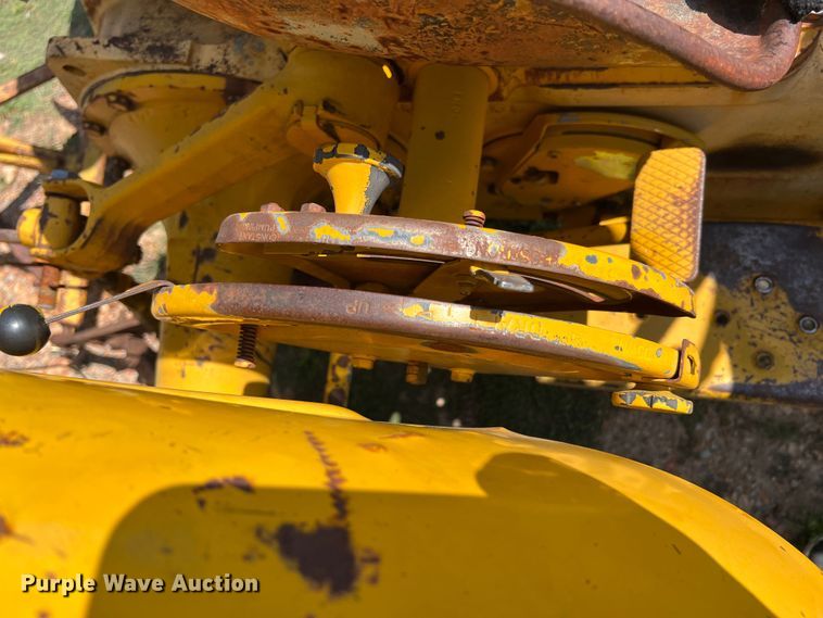 image for item IA9037 Massey Ferguson MF34  tractor