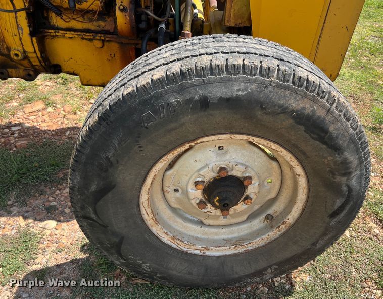 image for item IA9037 Massey Ferguson MF34  tractor