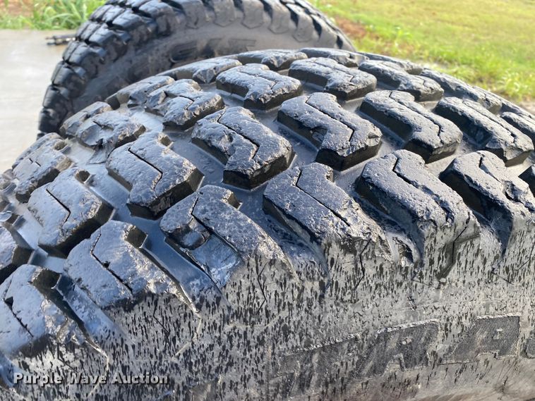 image for item JA9048 (4) tires and wheels