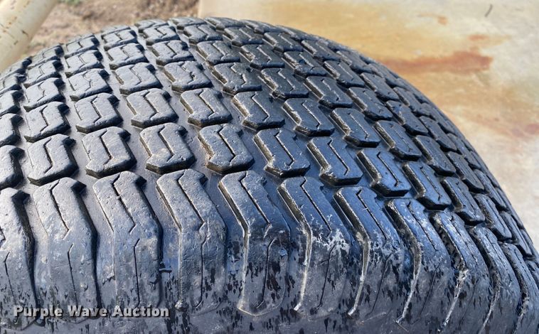 image for item JA9048 (4) tires and wheels