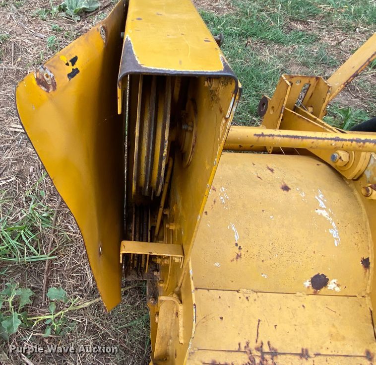 image for item JA9051 Ford 917  flail mower