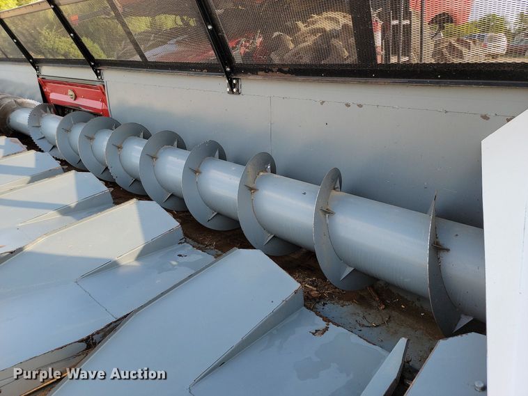 image for item JC9600 2017 Sheyenne Sunmaster 12R30  row crop head