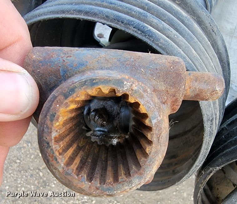 image for item JC9600 2017 Sheyenne Sunmaster 12R30  row crop head